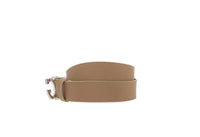 This Beige men's leather belt is made unique by the maxi Iceberg logo that gives structure to the metal buckle. A distinctive and essential accessory.
Sku: 22EP1P1660169001381