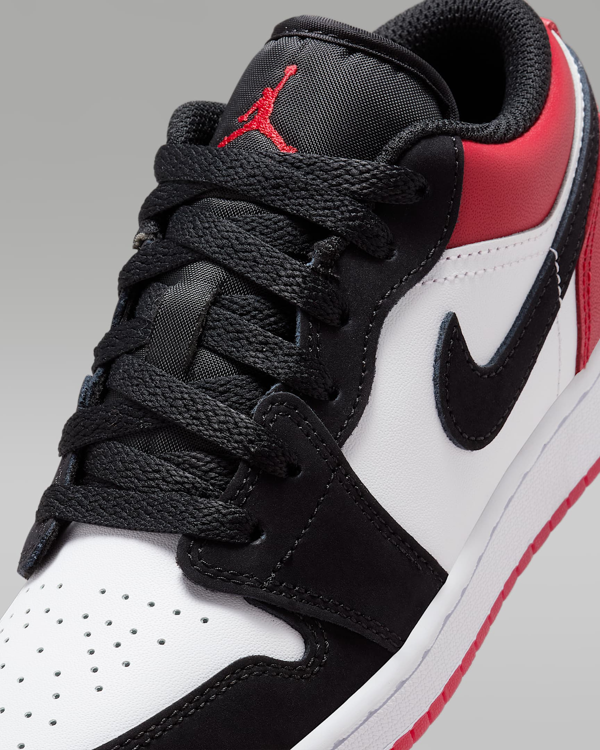 Kid's Grade School Air Jordan Low